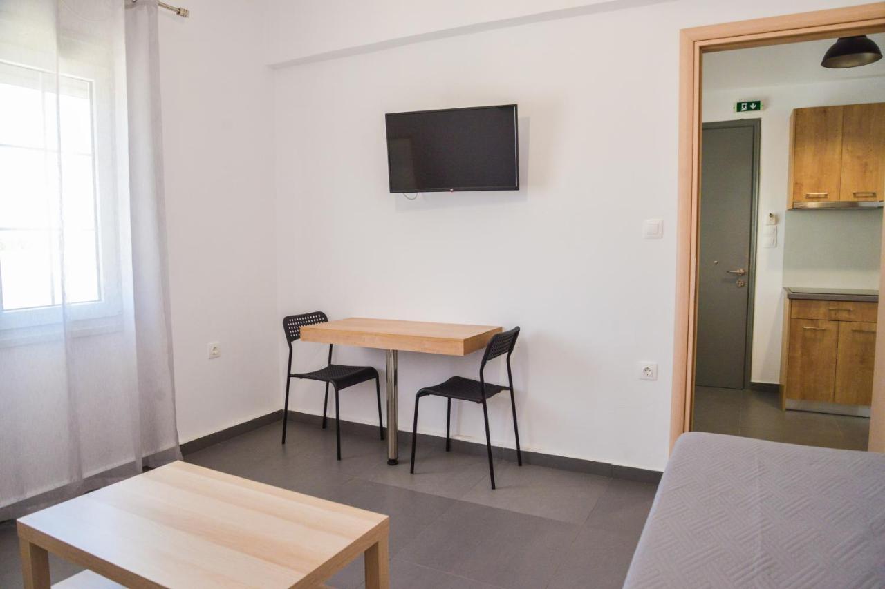 Tzoka'S Apartments Adamantas  Zewnętrze zdjęcie