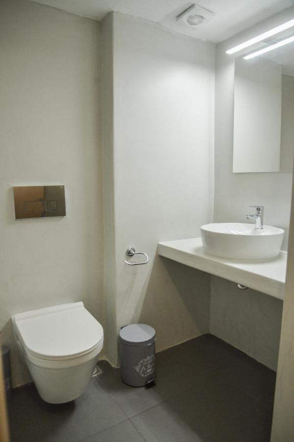 Tzoka'S Apartments Adamantas  Zewnętrze zdjęcie
