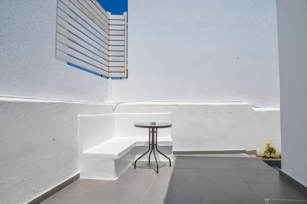 Tzoka'S Apartments Adamantas  Zewnętrze zdjęcie