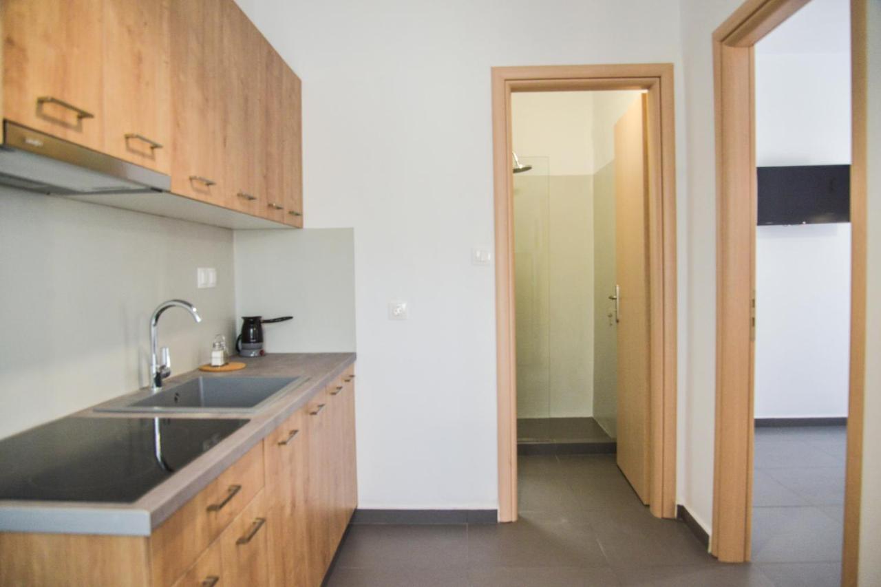 Tzoka'S Apartments Adamantas  Zewnętrze zdjęcie